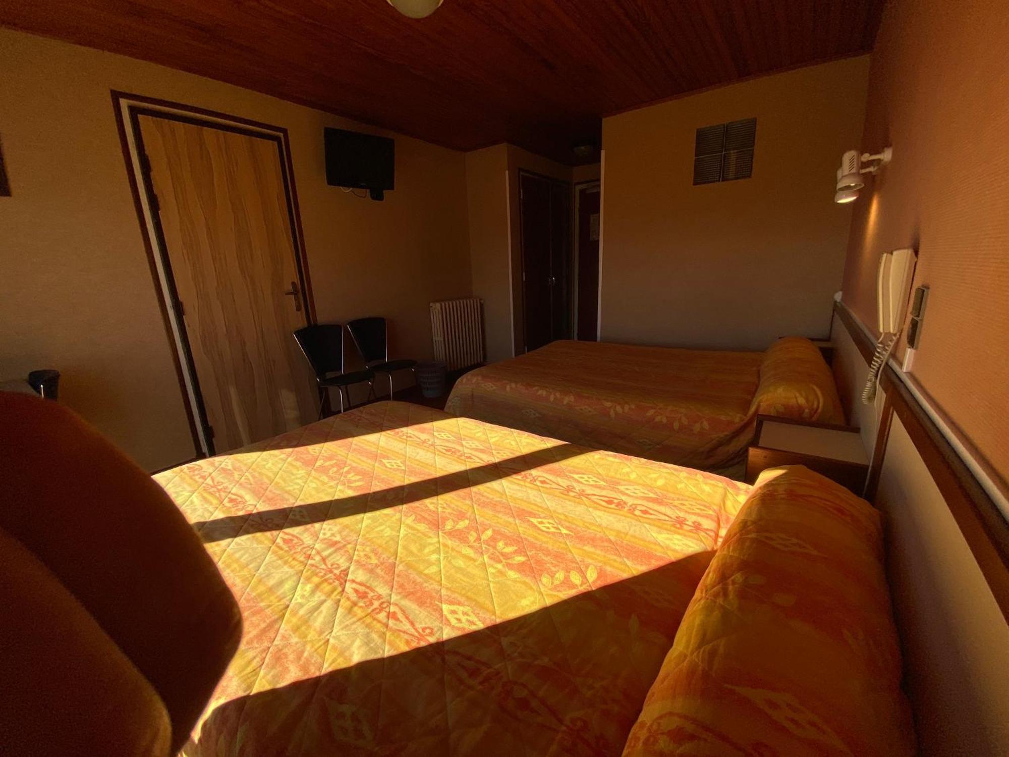Relais Du Belloch アングストリンヌ エクステリア 写真